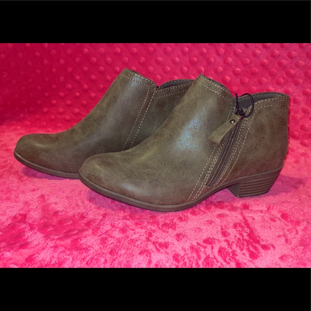 Arizona Jean Co. Booties Small Heel